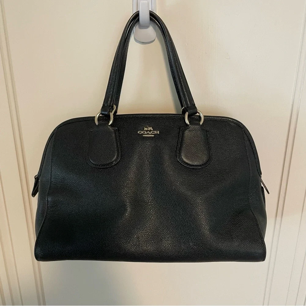Coach authentic 33735